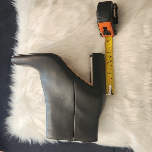 Dolce Vita Leather Booties - Picture 16 of 16